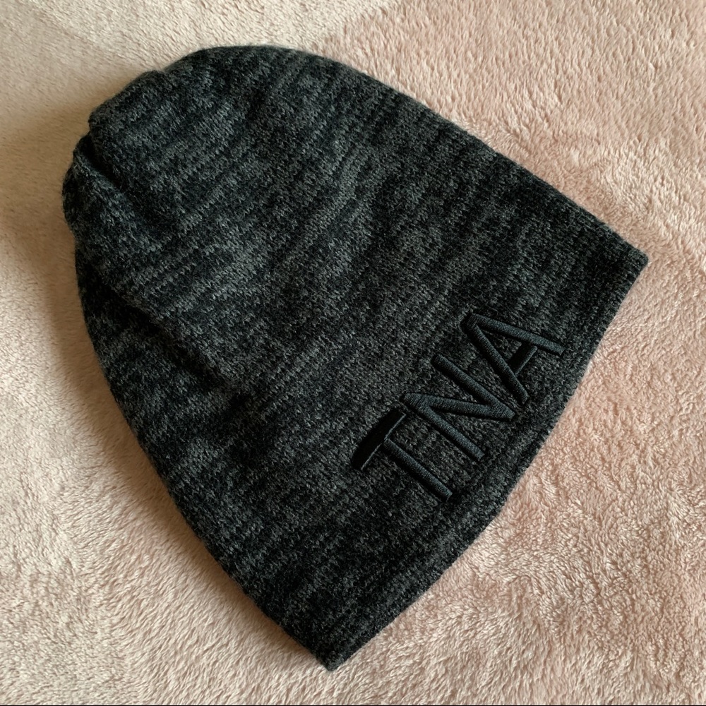 Aritzia Beanie